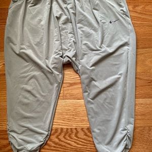cropped nike joggers